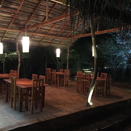 Sky Forest Habarana Exterior photo