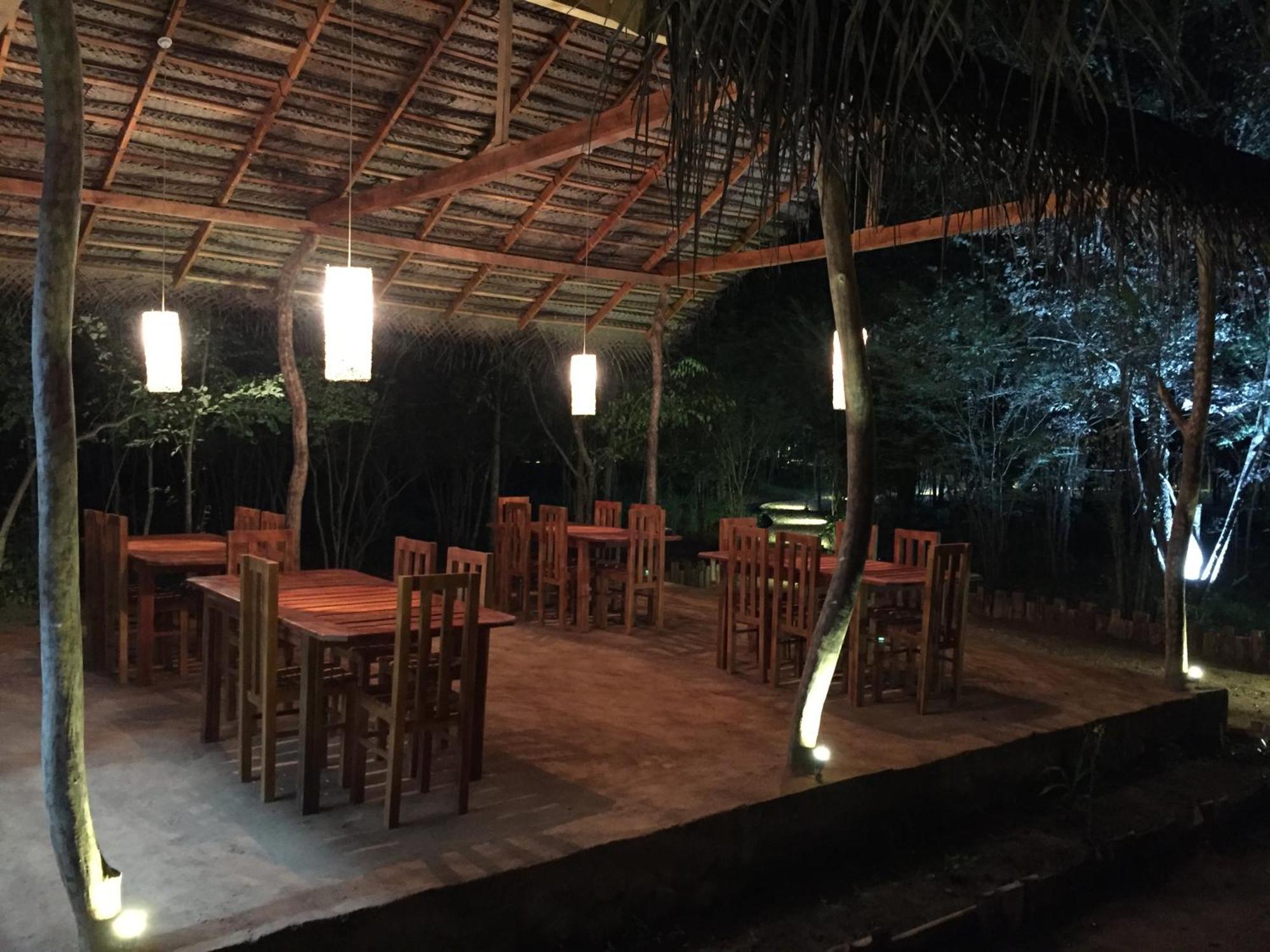 Sky Forest Habarana Exterior photo